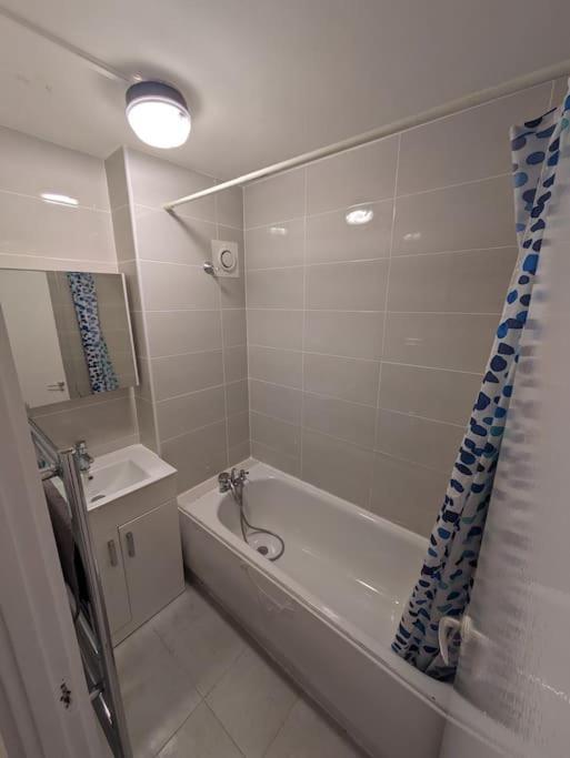 Flat, Apartment In Haggerston N1, Central لندن المظهر الخارجي الصورة