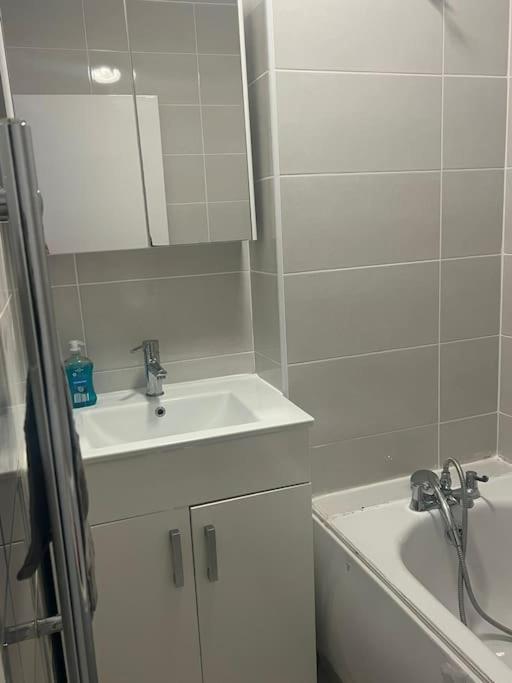 Flat, Apartment In Haggerston N1, Central لندن المظهر الخارجي الصورة